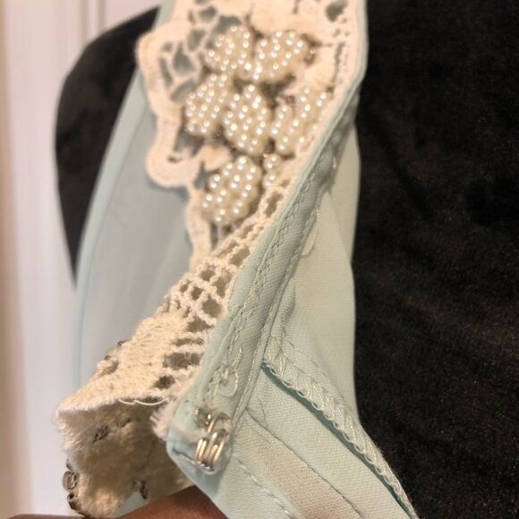 Lauren Conrad blue sleeveless top w/ pearl collar - Picture 11 of 15